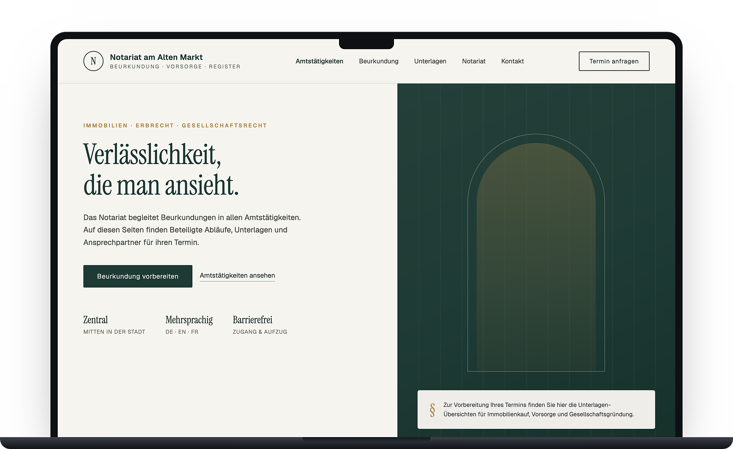 Beispielhafte Gestaltung einer Notariats-Website auf einem Laptop: zurückhaltende Typografie, klare Struktur, direkte Terminanfrage
